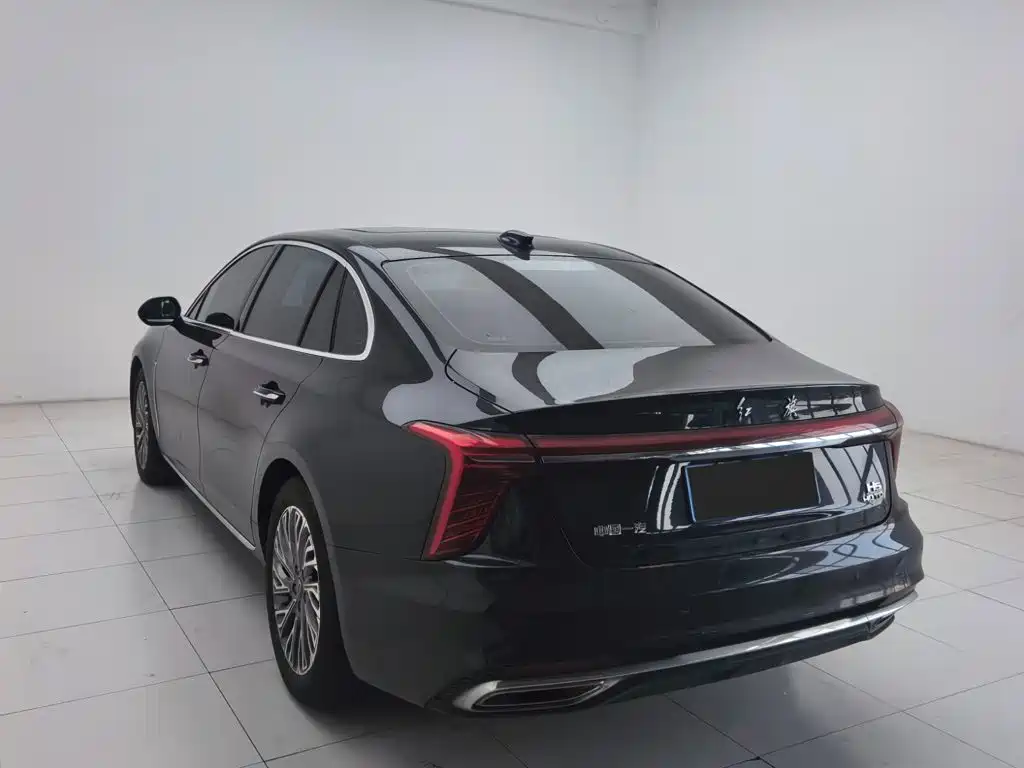 Фото 9 - Hongqi H5