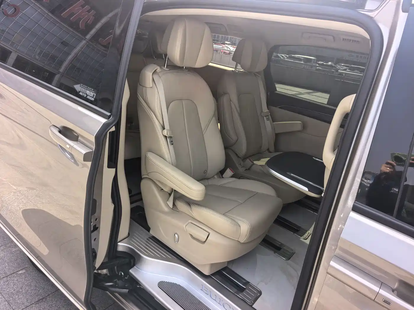 Buick GL8 2023 ES Landmaster Exclusive фото 18