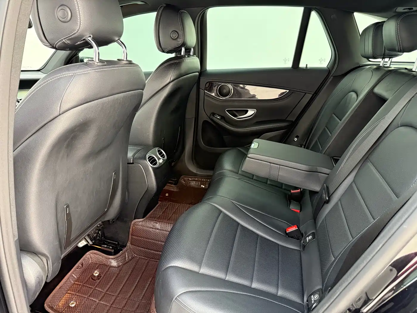 Mercedes-Benz GLC 2018 GLC 260 4MATIC Dynamic фото 12