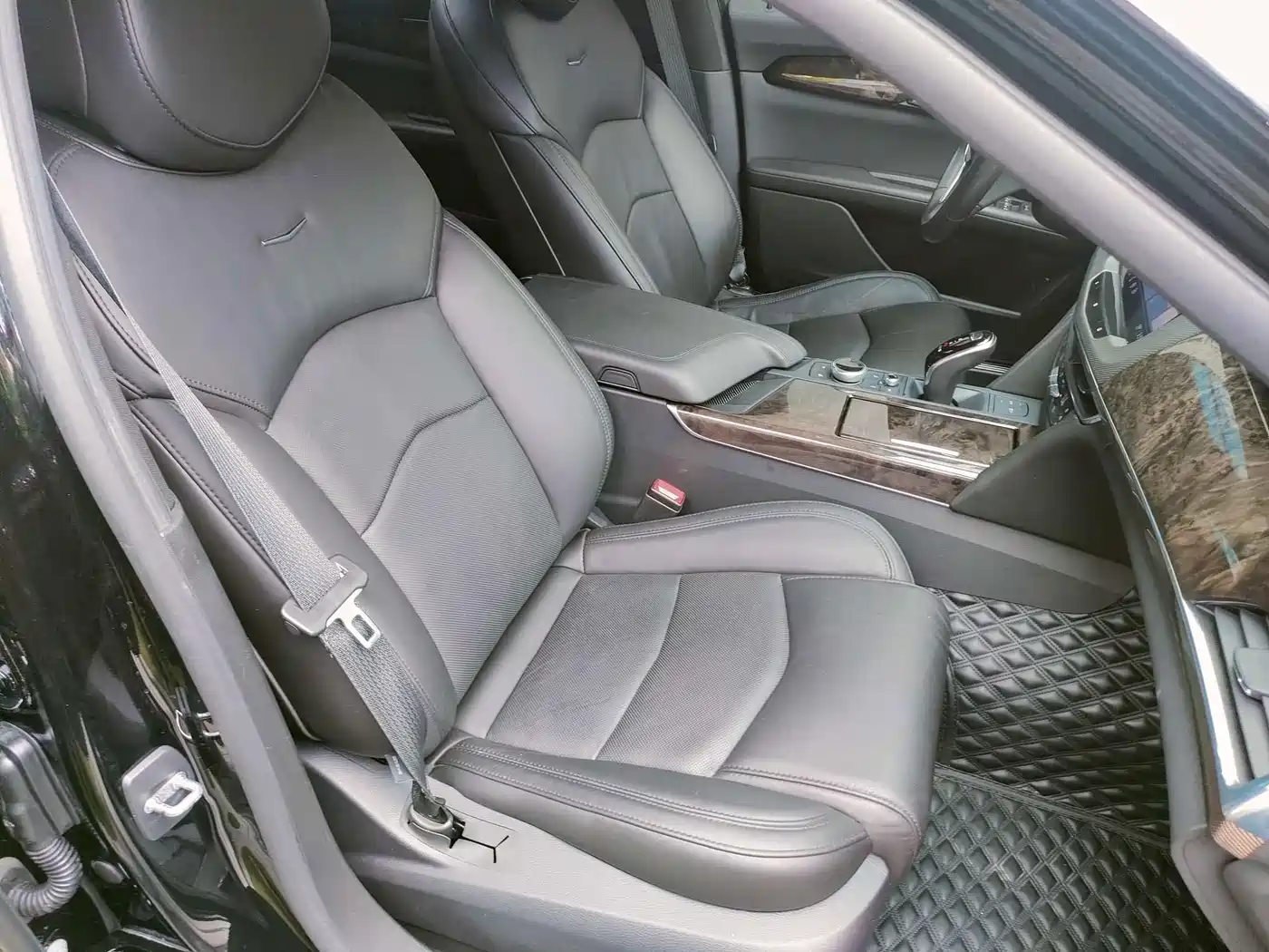 Photo 22 - Cadillac CT6