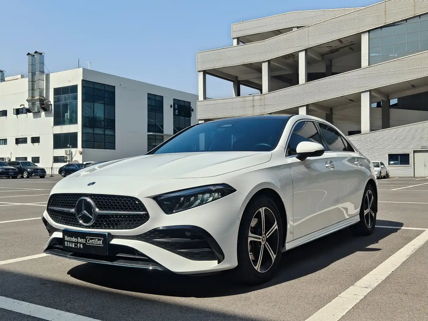 Mercedes-Benz A-Class 2023 A 200 L Fashion