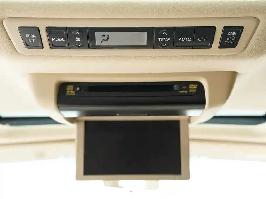 Toyota Alphard 2011 2011 Model 2.4L Luxury