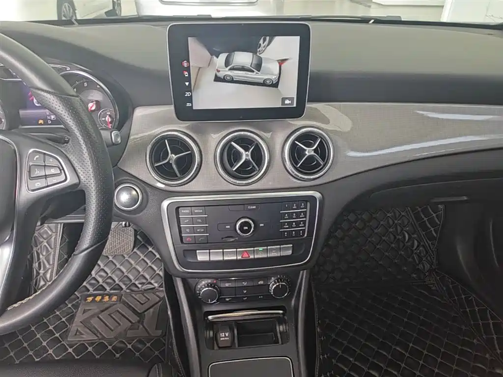 Mercedes-Benz CLA (Import) 2018 CLA 200 Fashion Edition фото 13