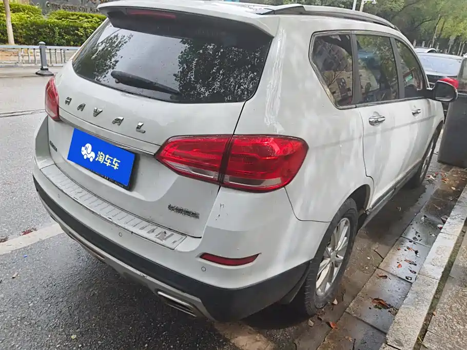 Photo 3 - Haval H6