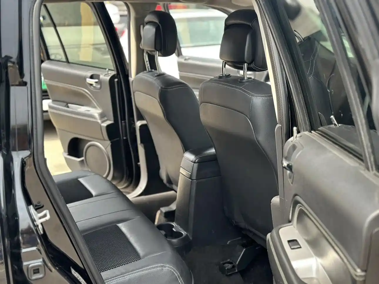 Jeep Compass (Import) 2015 2014 Facelift 2.4L 4WD Comfort Edition