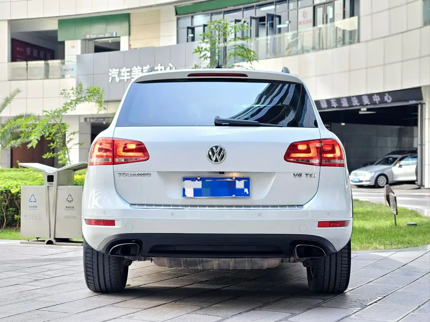 Volkswagen Touareg 2011 3.0TSI Premium фото 12