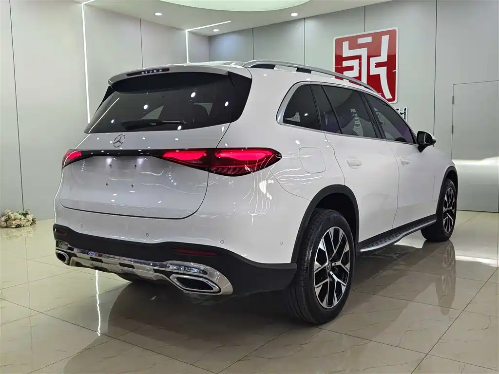 Mercedes-Benz GLC 2023 GLC 260 L 4MATIC Dynamic 7-Seater фото 6