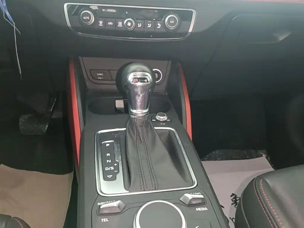 Audi Q2L 2018 35 TFSI Fashion Dynamic China VI фото 14
