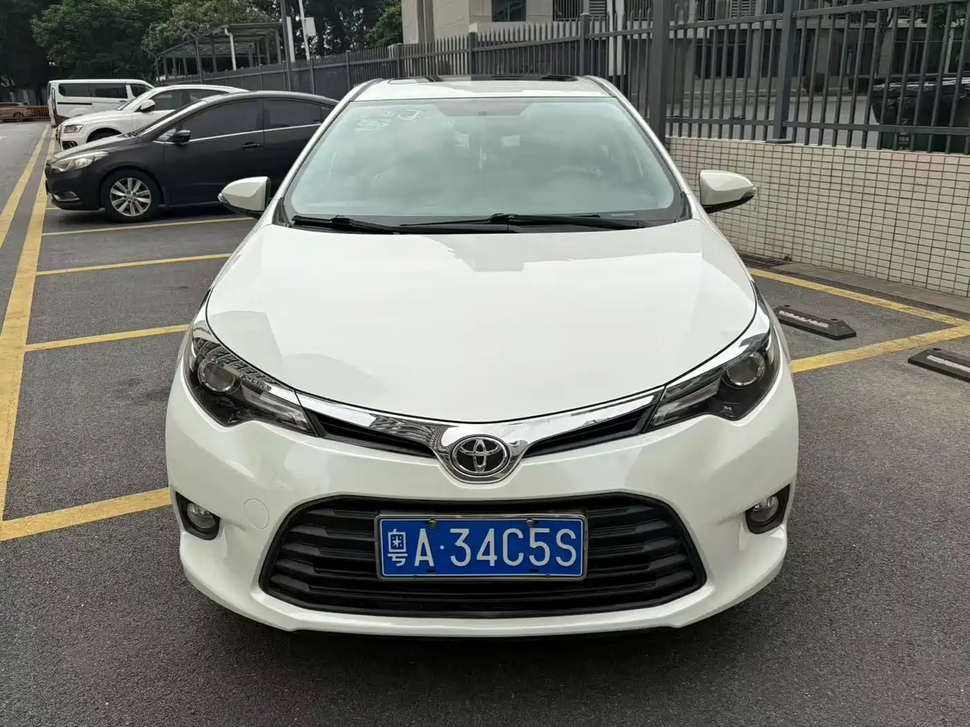 Toyota Levin 2014 1.6G CVT Elite Edition фото 2