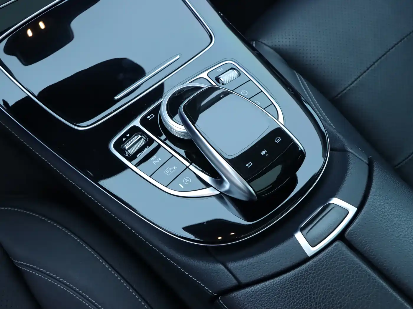 Mercedes-Benz E-Class 2017 E 320 L Sport 4MATIC фото 11