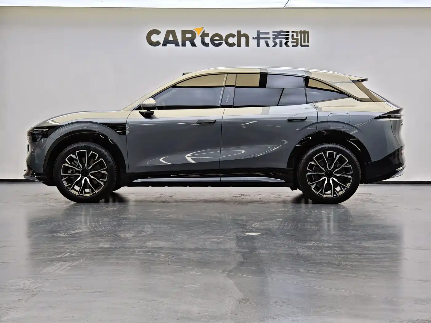 ZEEKR 7X 2025 2025 Model 75kWh RWD Smart Driving Edition