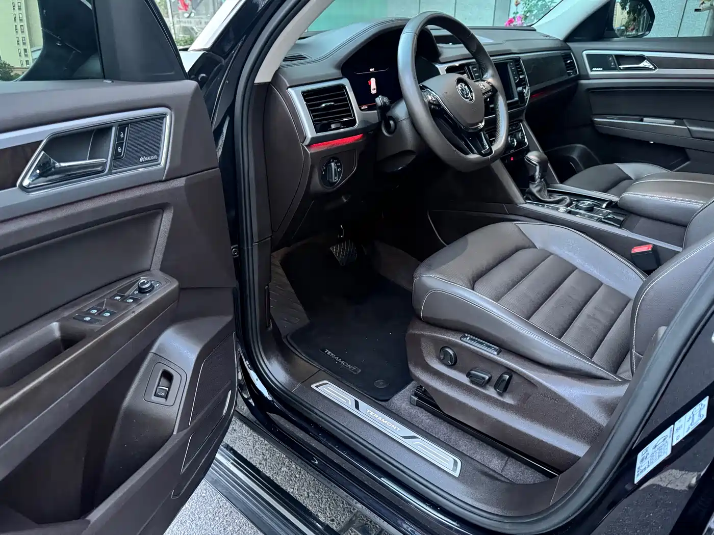 Volkswagen Teramont 2017 530 V6 4WD Flagship Edition фото 15