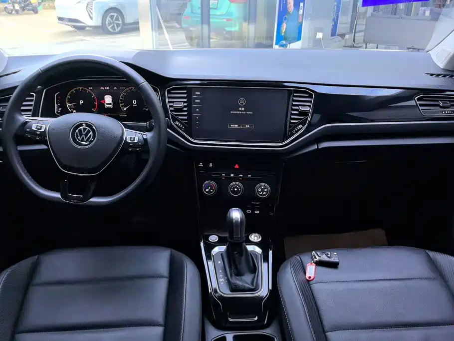 Photo 12 - Volkswagen T-ROC