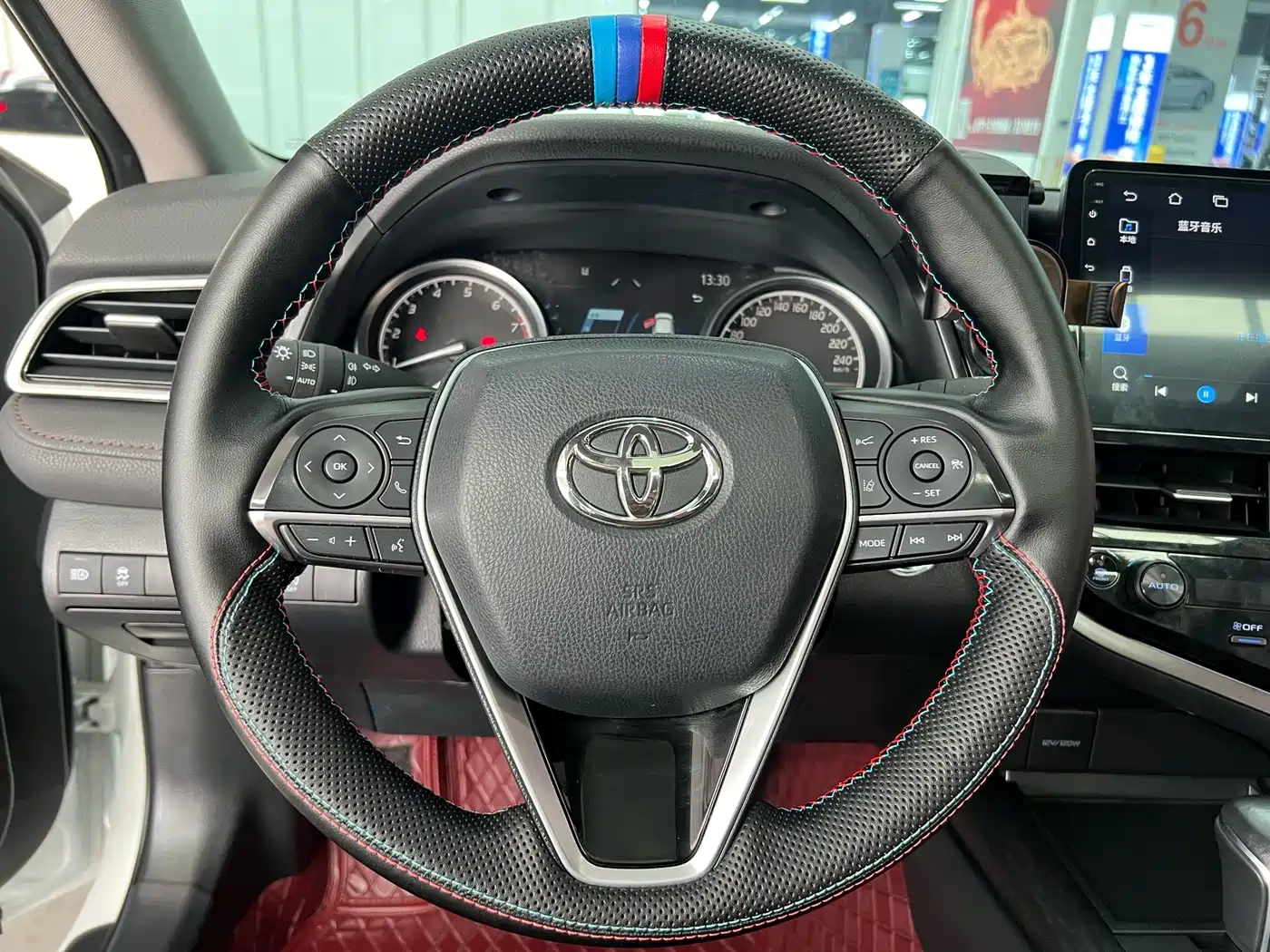 Toyota Camry 2021 2.0G Luxury Edition фото 11