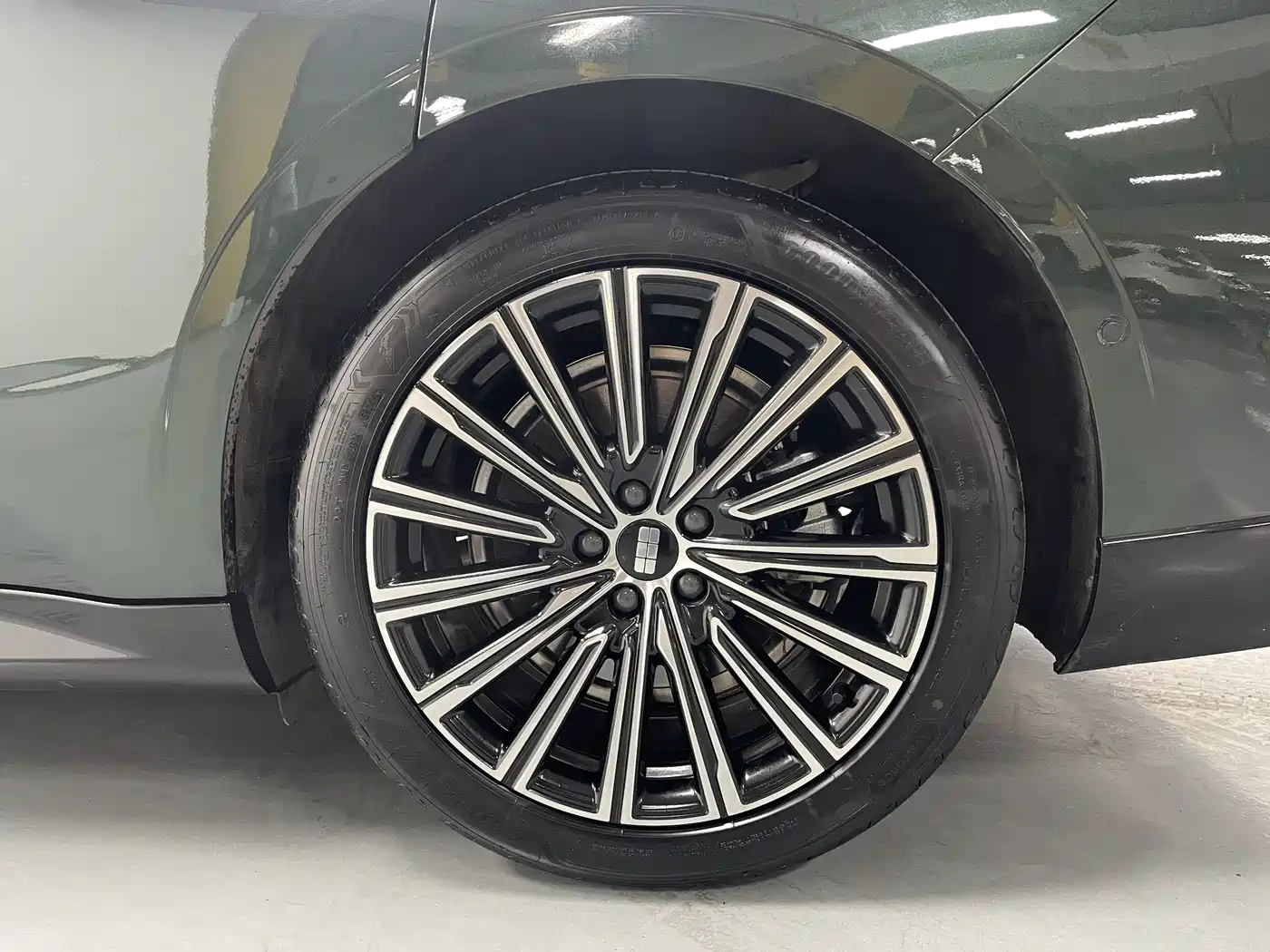 Geely Galaxy Galaxy Xingyao 8 2025 130km EM-P Starship Edition фото 19