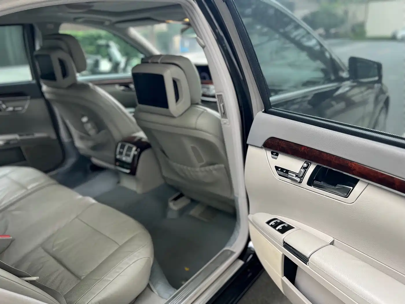 Mercedes-Benz S-Class 2010 S 350 L Luxury фото 16