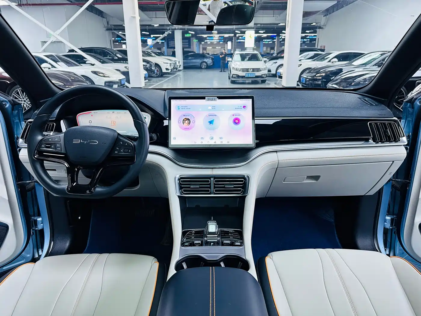 BYD Song PLUS PHEV 2024 Glory Edition DM-i 110km Flagship фото 6