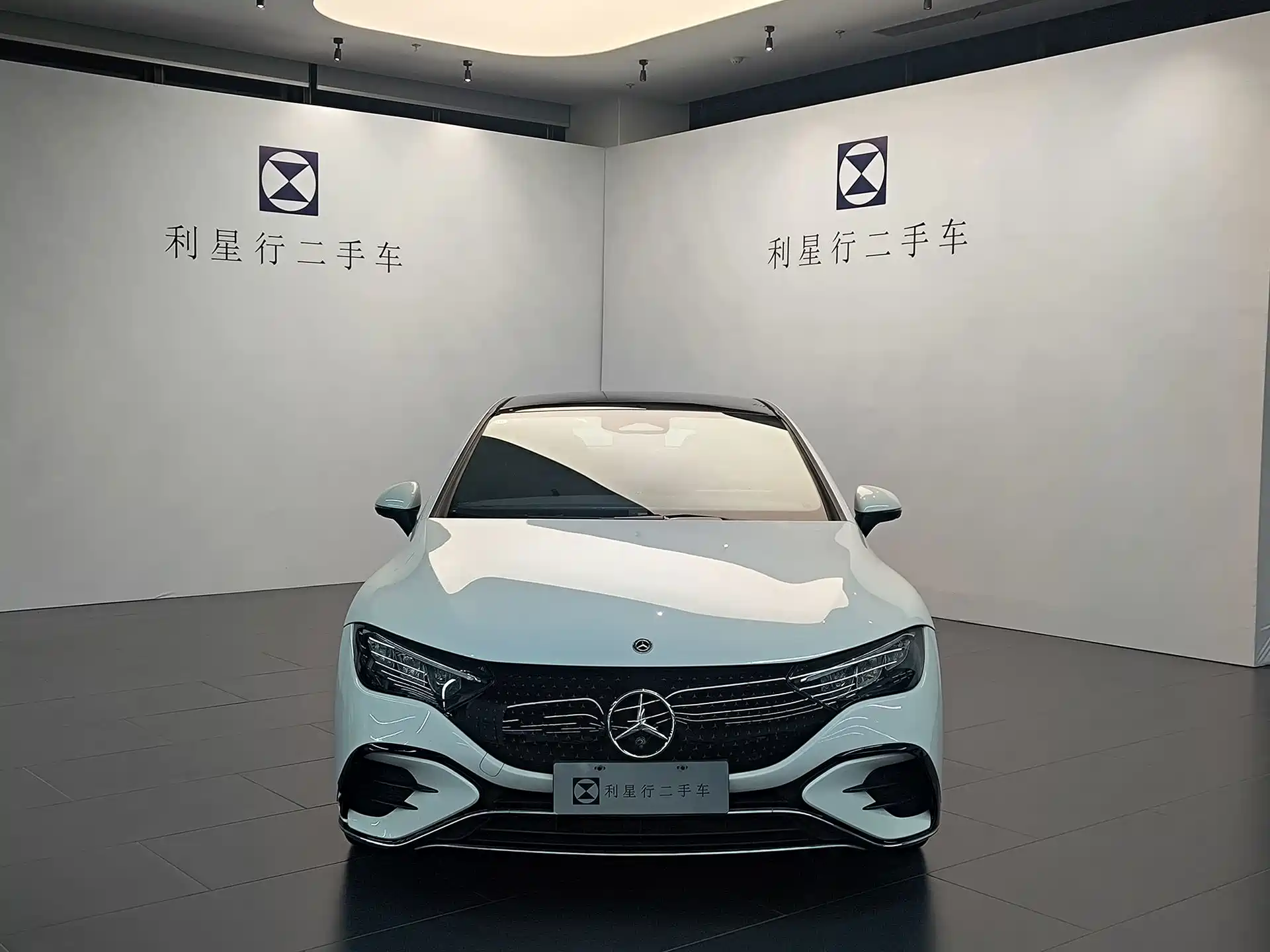 Фото 2 - Mercedes-Benz EQE