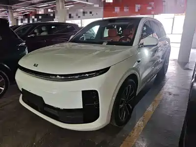 Li Auto L6