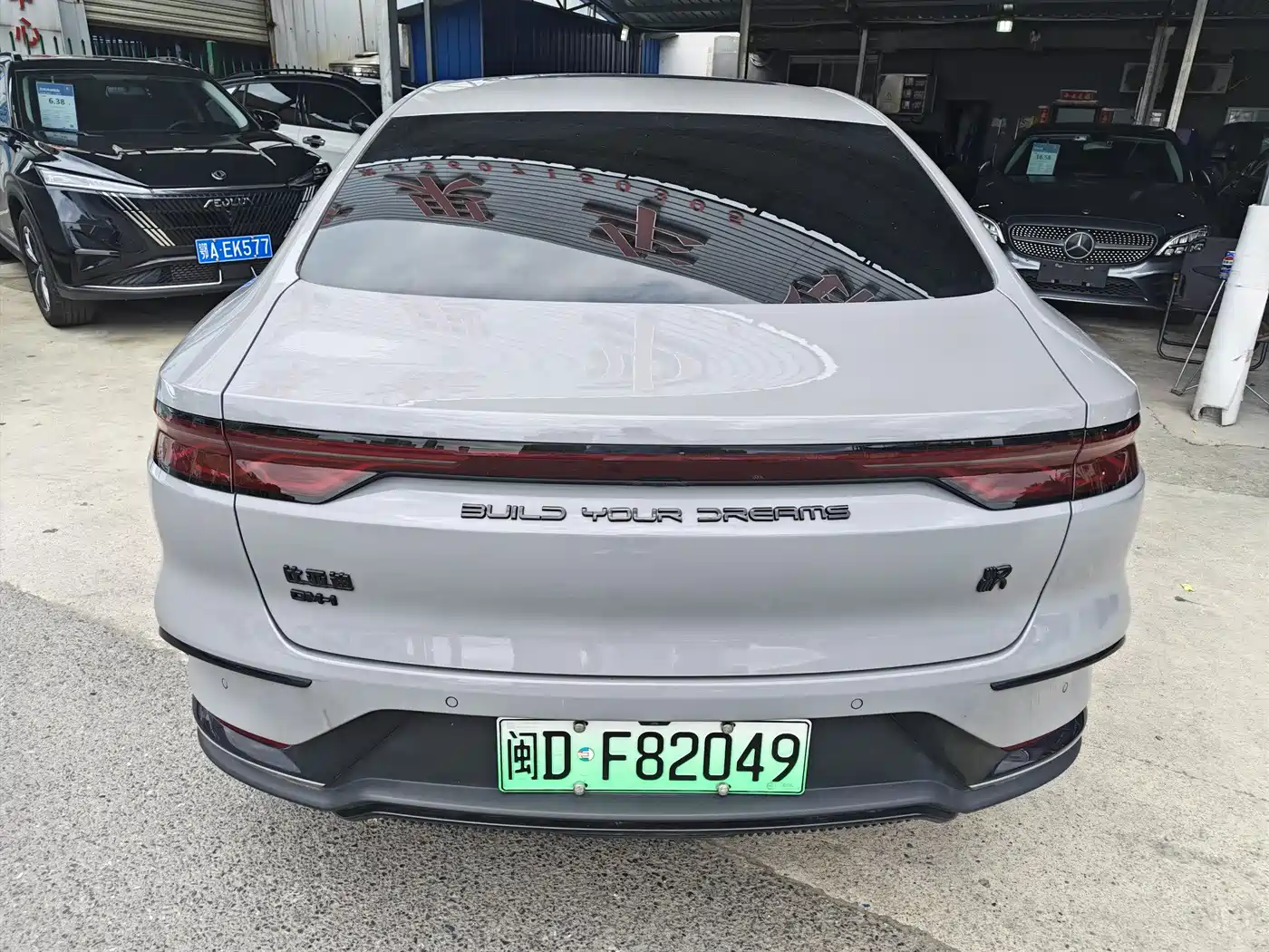 BYD Han 2025 DM-i 125KM Elite фото 18