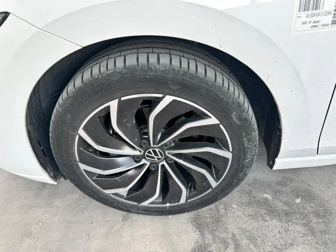 Volkswagen Golf 2023 280TSI DSG Pro фото 4