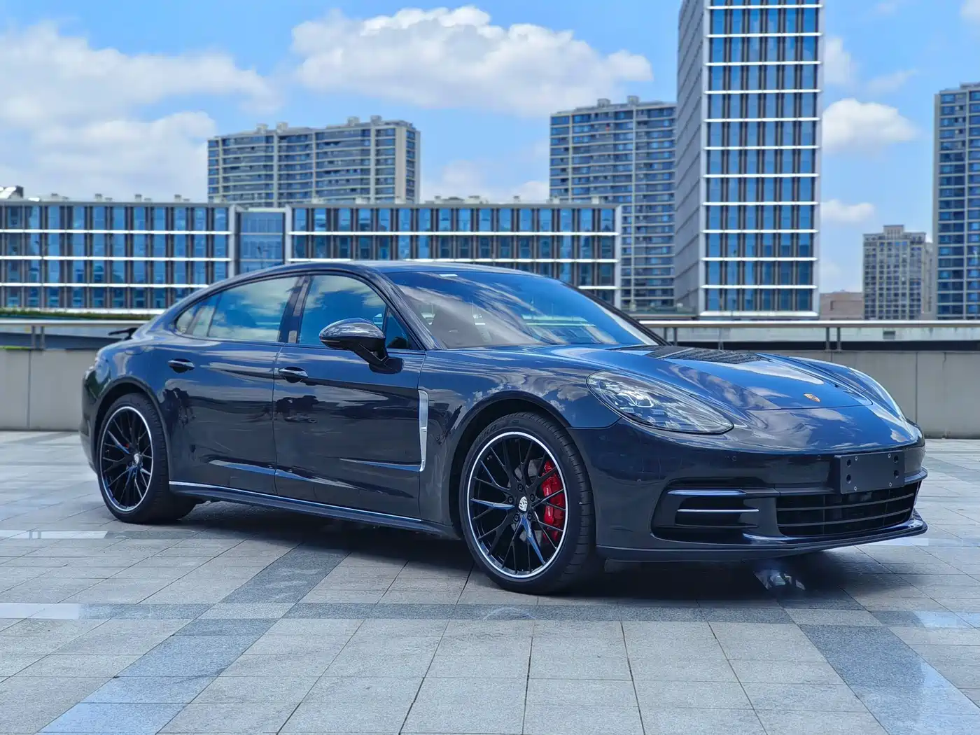 Porsche Panamera 2017 Panamera 4 Executive Long Wheelbase 3.0T фото 3