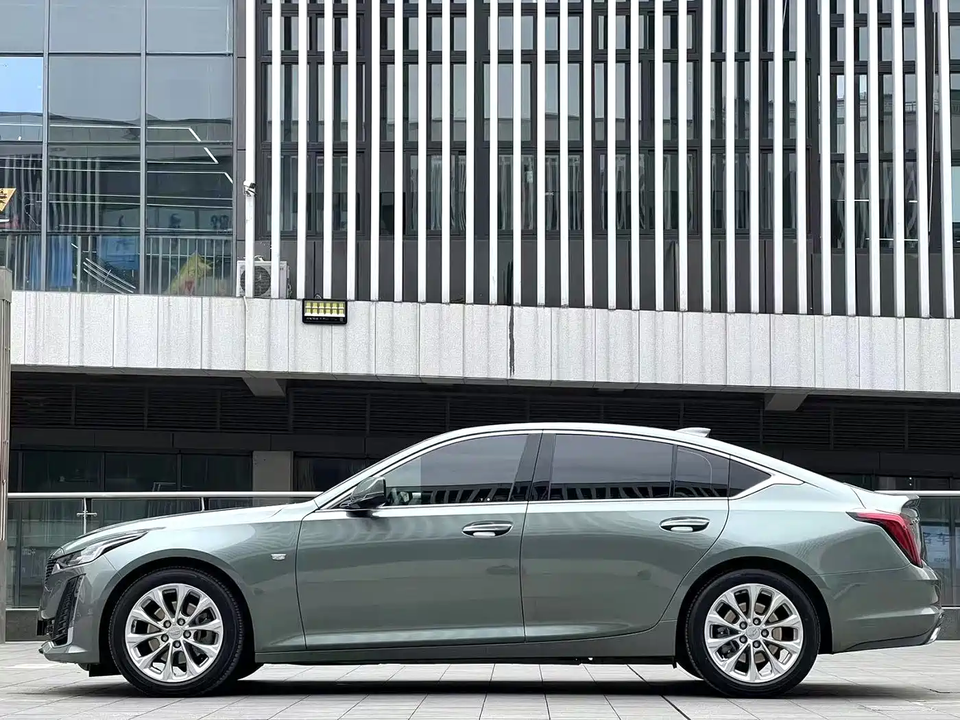 Cadillac CT5 2023 28T Luxury Style (Standard Edition) фото 7