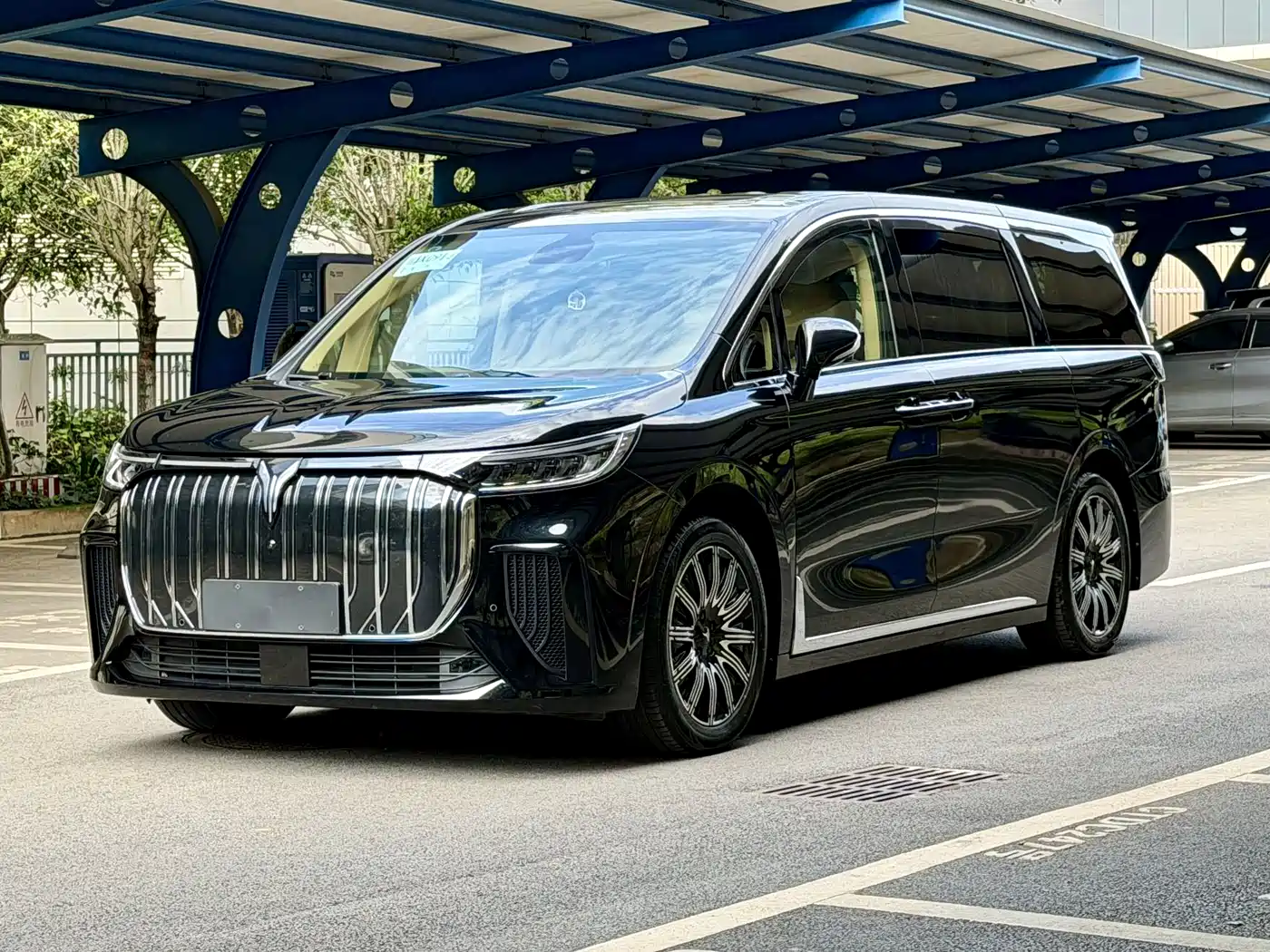 Voyah Auto Voyah Dreamer 2024 EV Long Range Excellence Edition