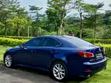 Фото 42 - Lexus IS