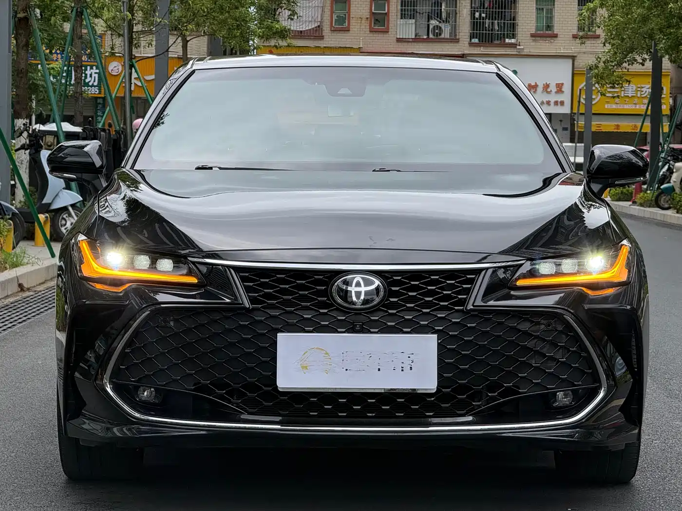 Toyota Avalon 2023 2.5L Touring Premium Edition фото 3