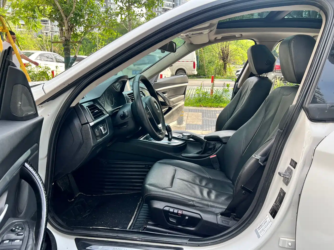 BMW 3 Series GT 2014 320i Design Package фото 20