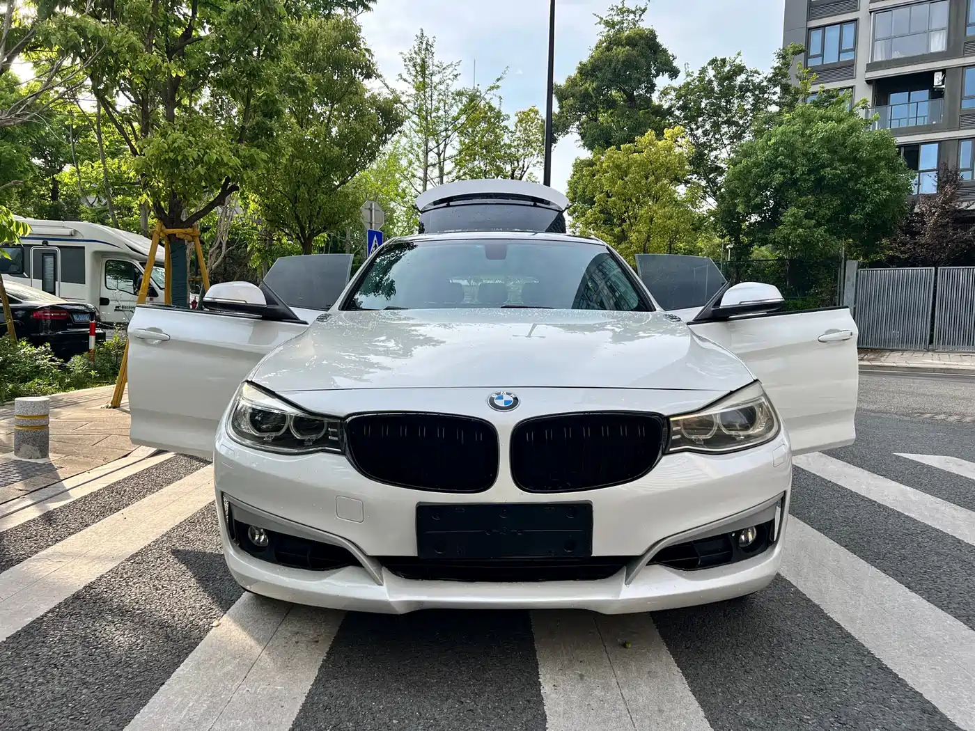 BMW 3 Series GT 2014 320i Design Package фото 22