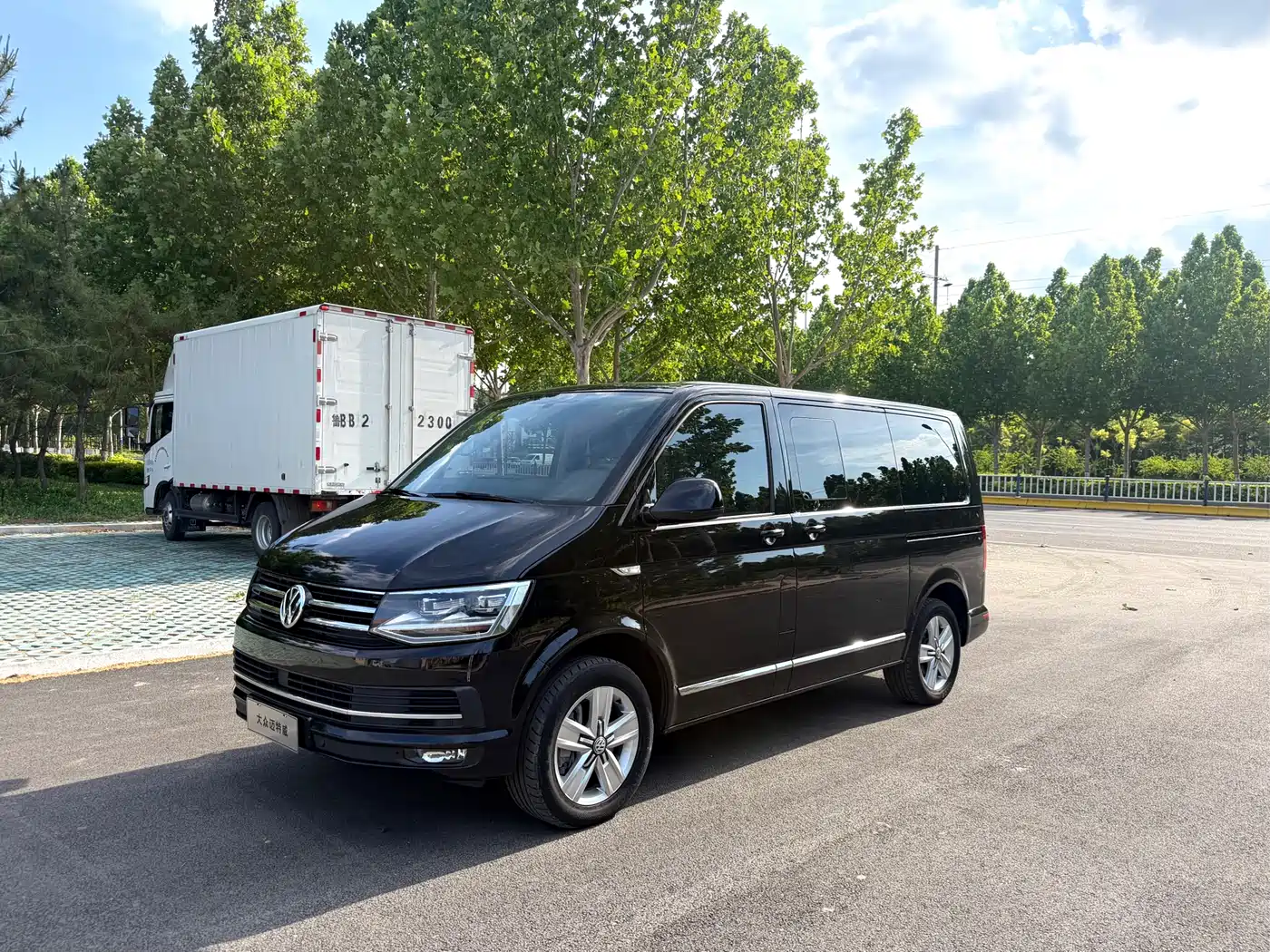 Volkswagen Multivan 2017 2017 2.0TSI AWD Premium Edition 7-Seater