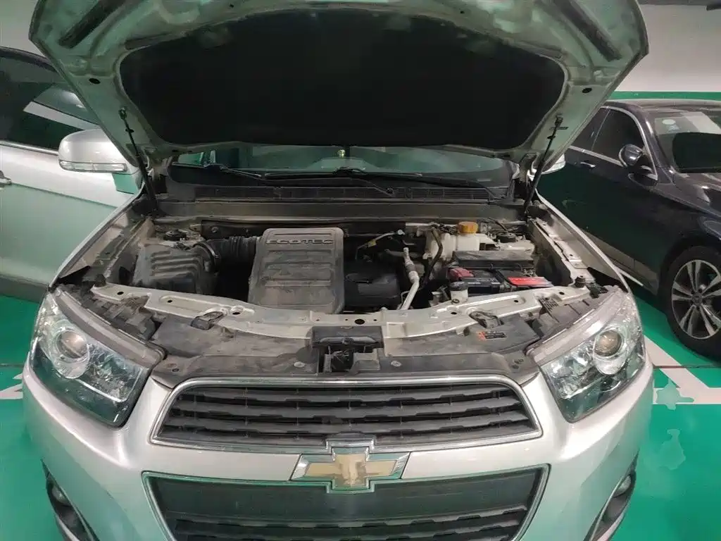 Chevrolet Captiva 2015 2.4L 2WD Urban Edition 7-seater фото 11