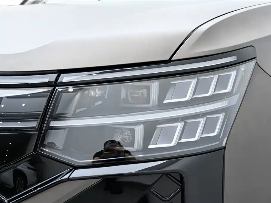 VOLKSWAGEN TOURANG