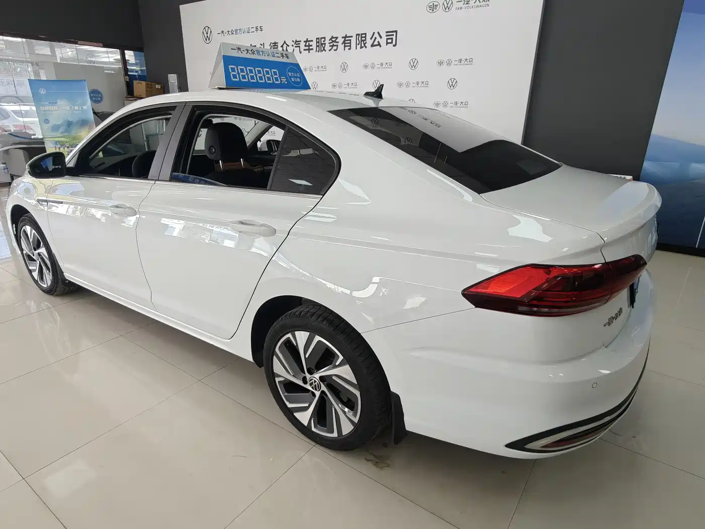 Volkswagen Bora 2025 200TSI DSG Joy Ride Navigation Edition фото 8