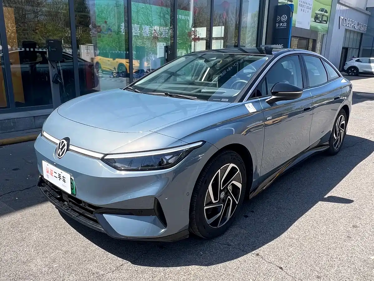 VOLKSWAGEN ID.7 VIZZION