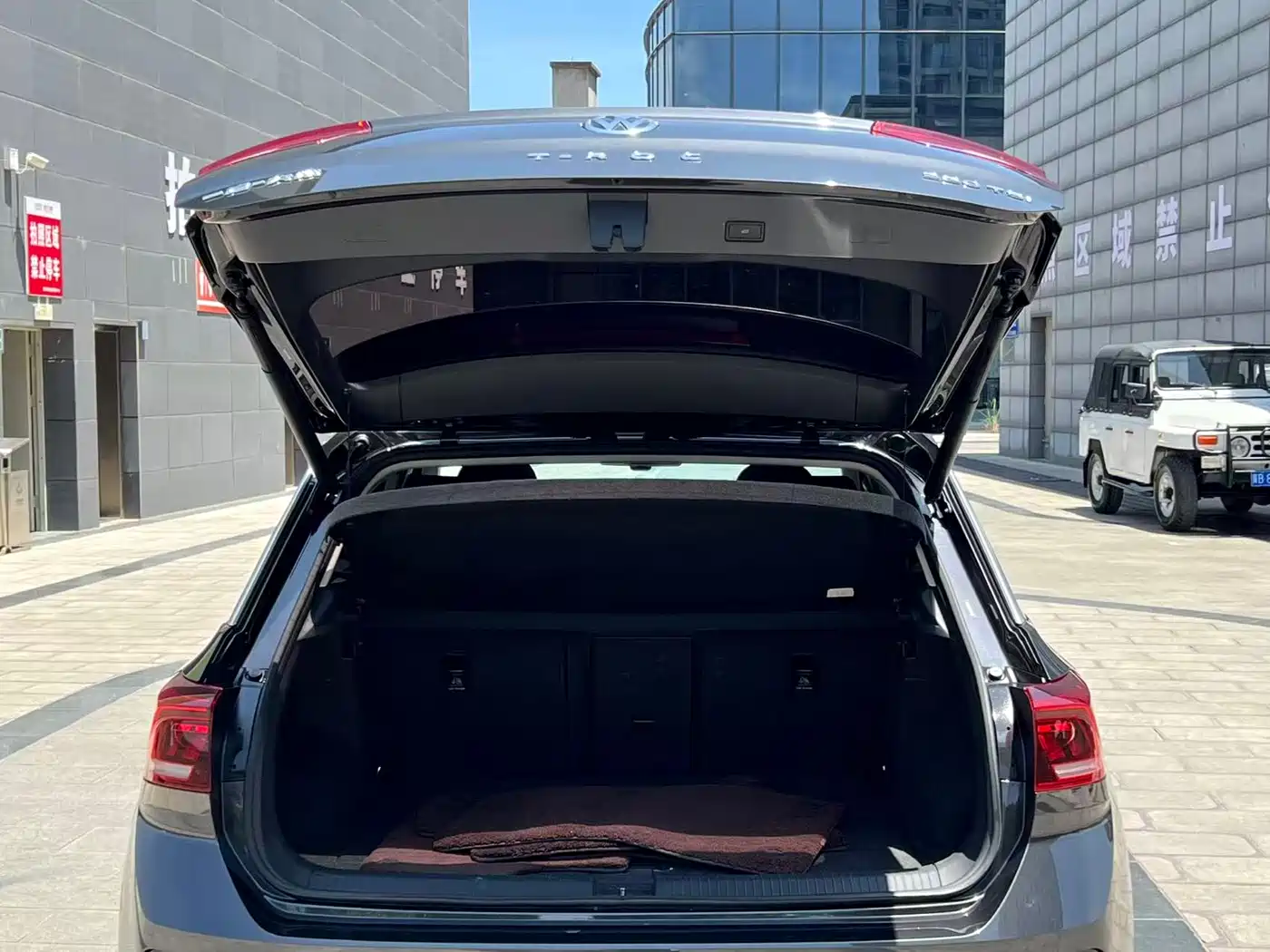 Volkswagen T-ROC 2020 280TSI DSG 2WD Comfort фото 22