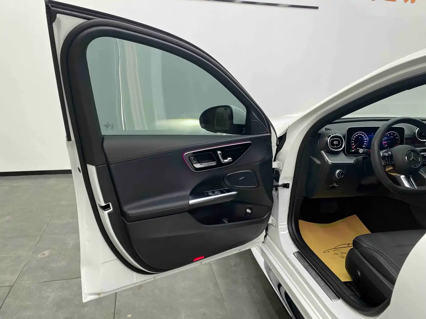 Mercedes-Benz C-Class 2024 C 200 L Sport Edition фото 7