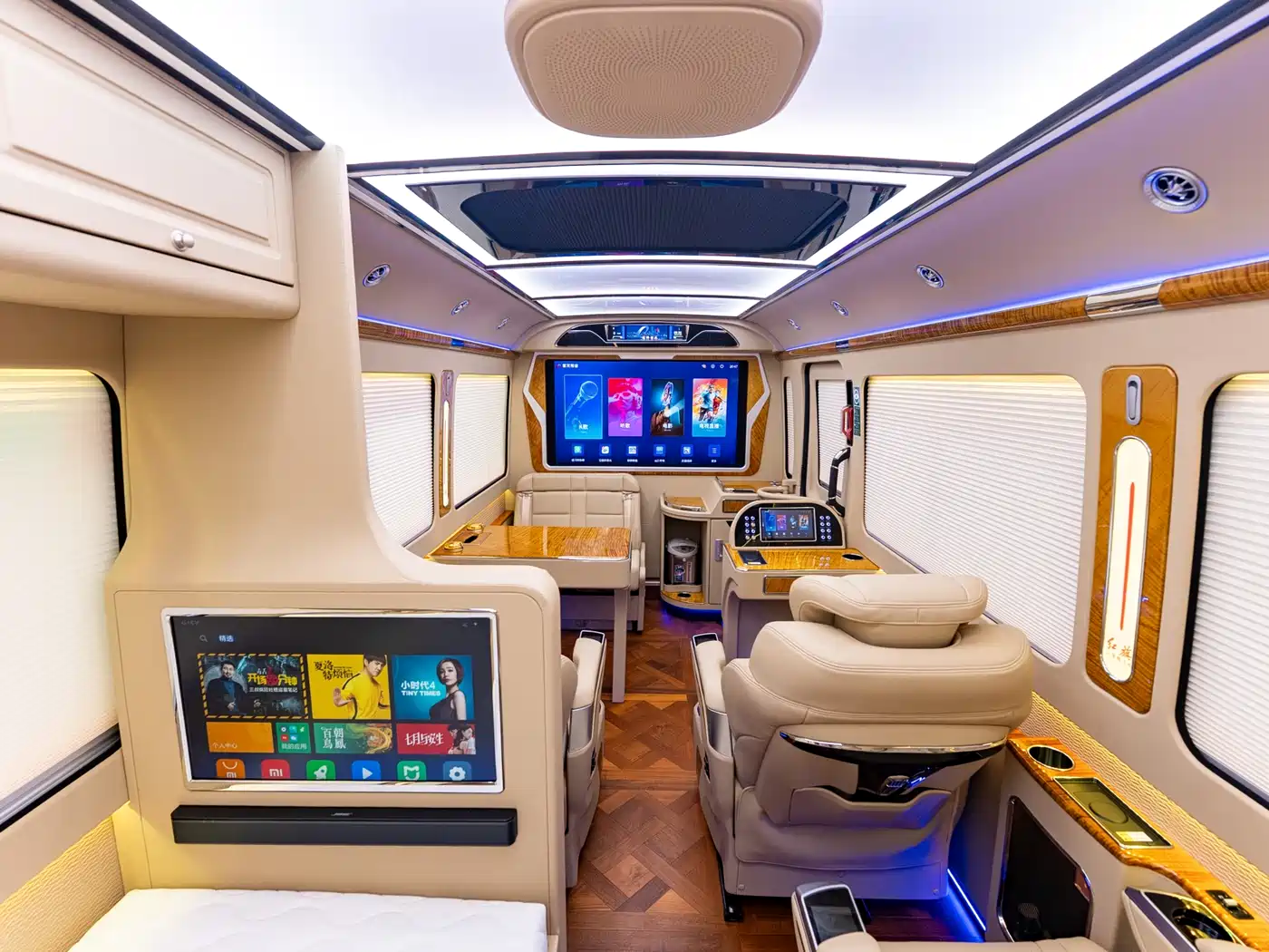 Hongqi Guoyue 2024 3.0T Luxury Edition 17-Seater фото 15