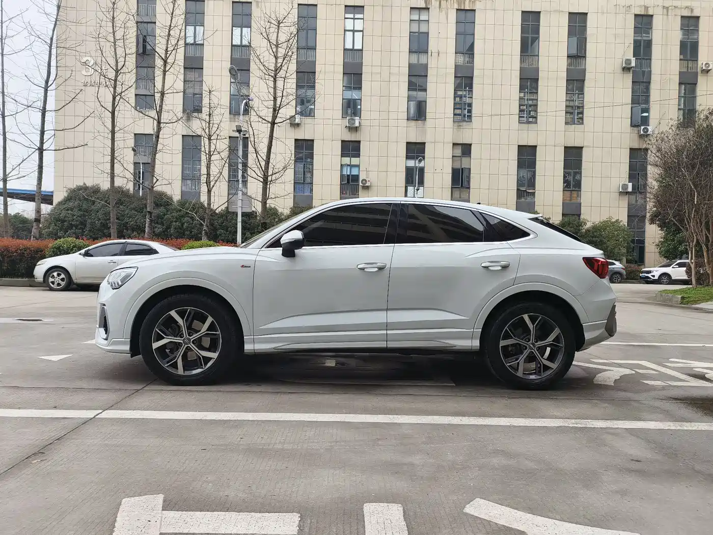 Audi Q3 2020 40 TFSI Fashion Elegance фото 4