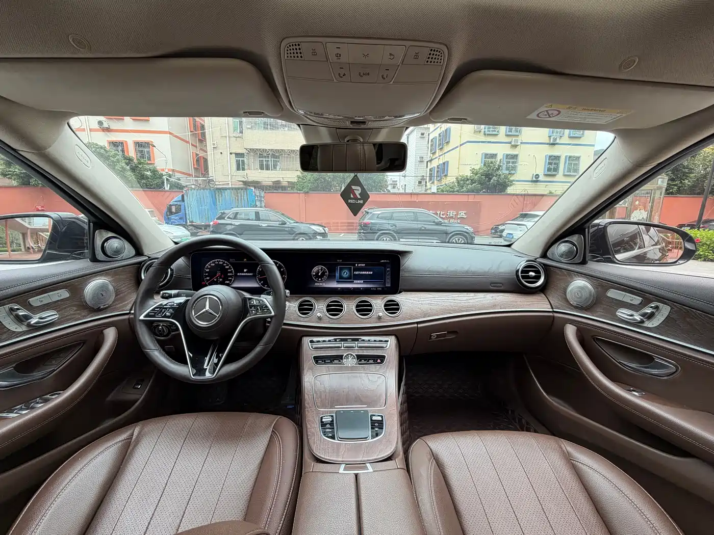 Mercedes-Benz E-Class 2017 E 300 L Luxury фото 5