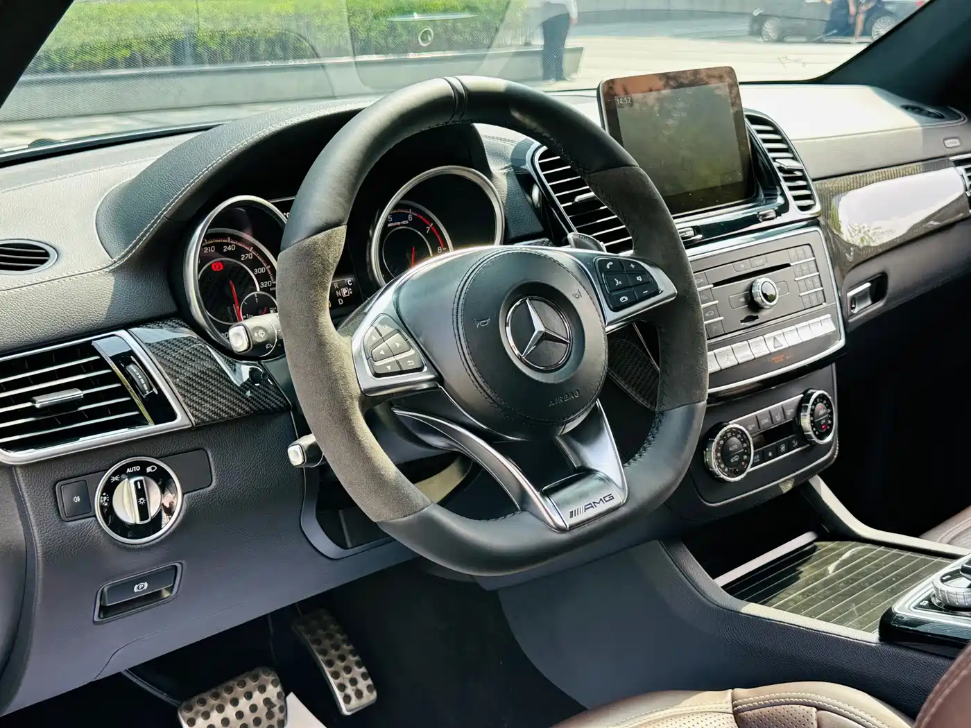 Mercedes-Benz GLS AMG 2016 2016 AMG GLS 63 4MATIC