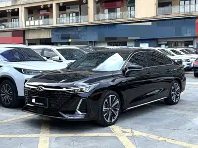 Chery Arrizo 8