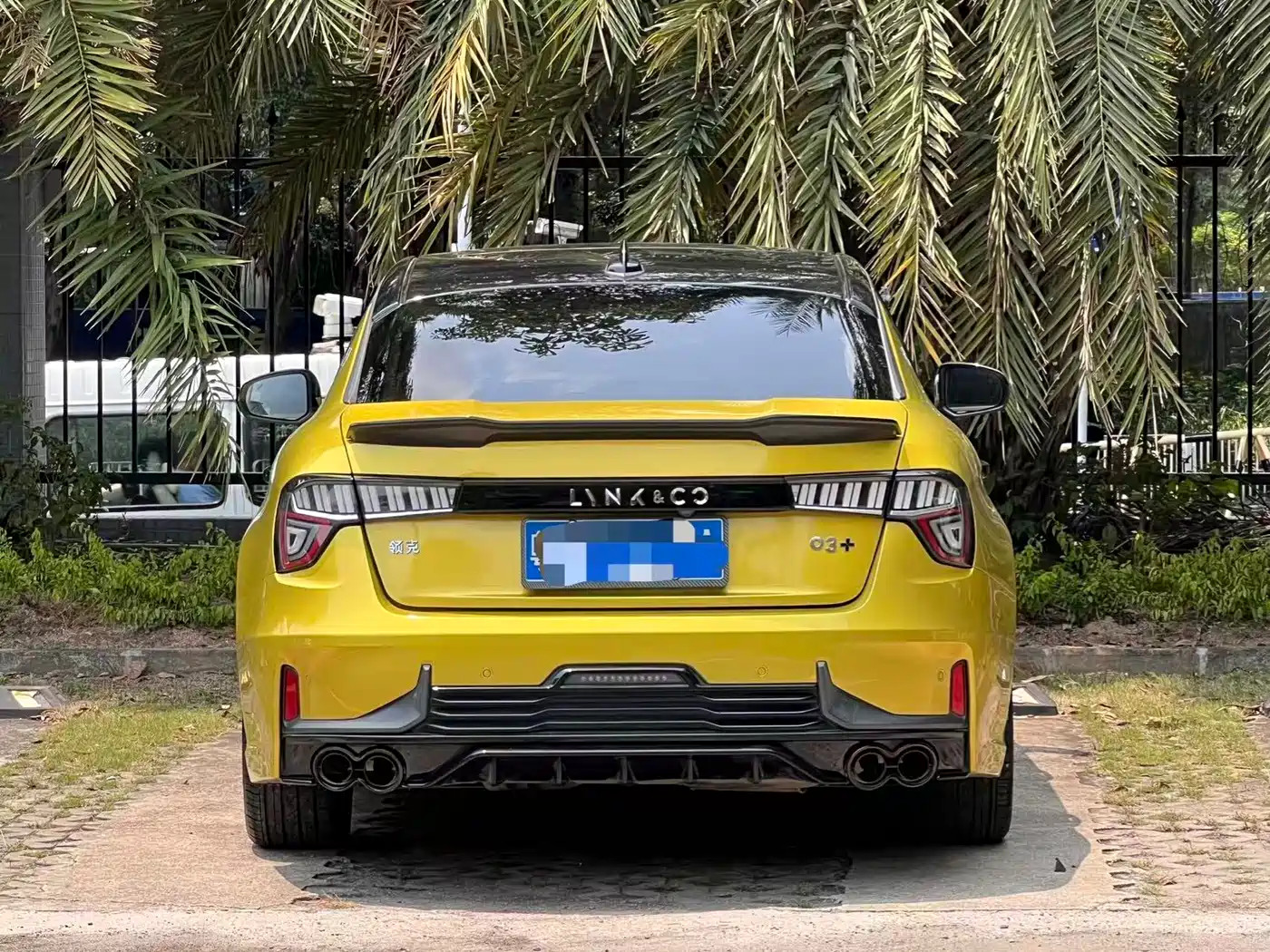 Lynk & Co 03 2020 03+ 2.0TD Auto Wind Master Edition фото 4