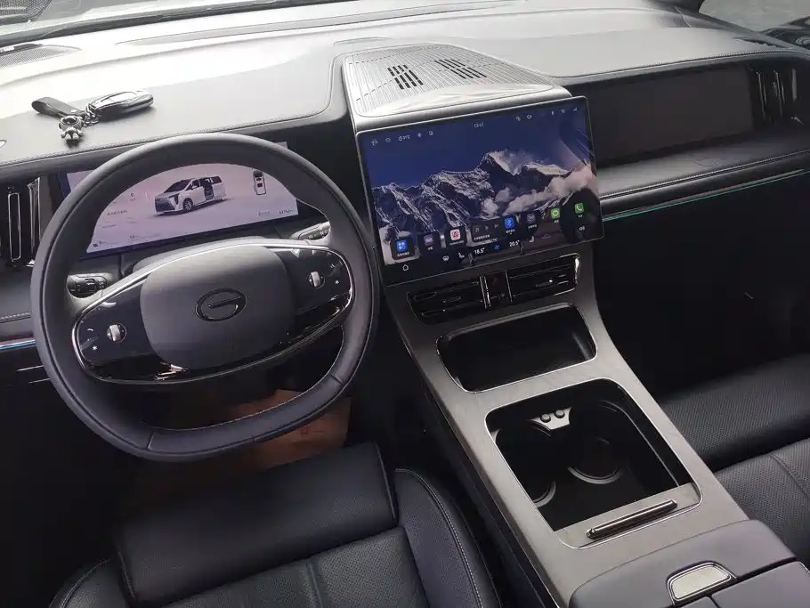 GAC Trumpchi Trumpchi Xiangwang M8 2025 2025 Qiankun Series Max Luxury Cabin