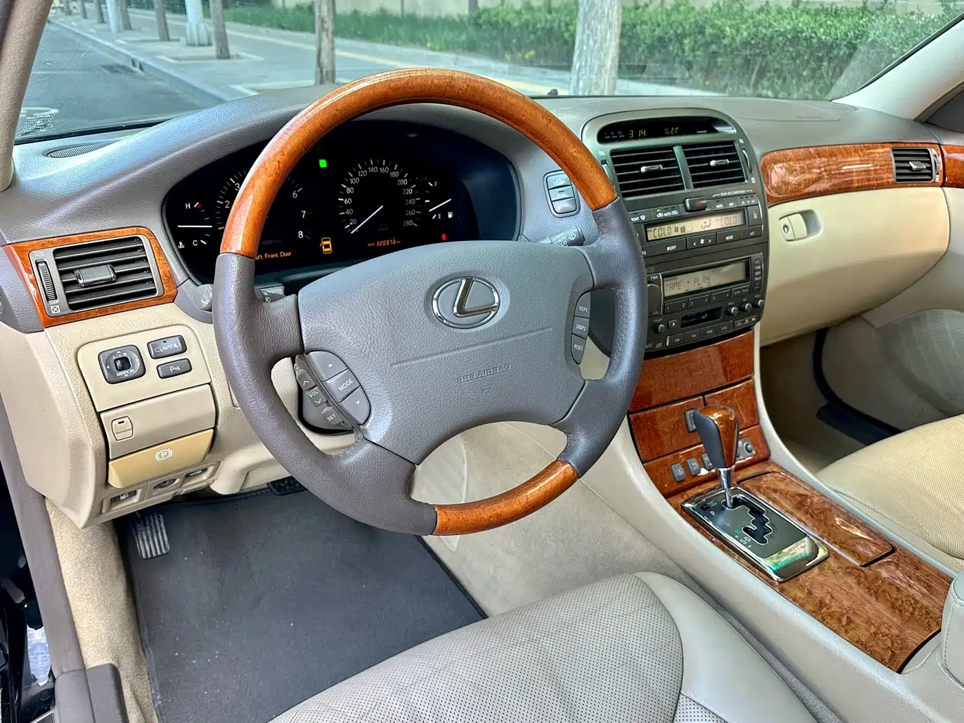 Lexus LS 2004 430 фото 11