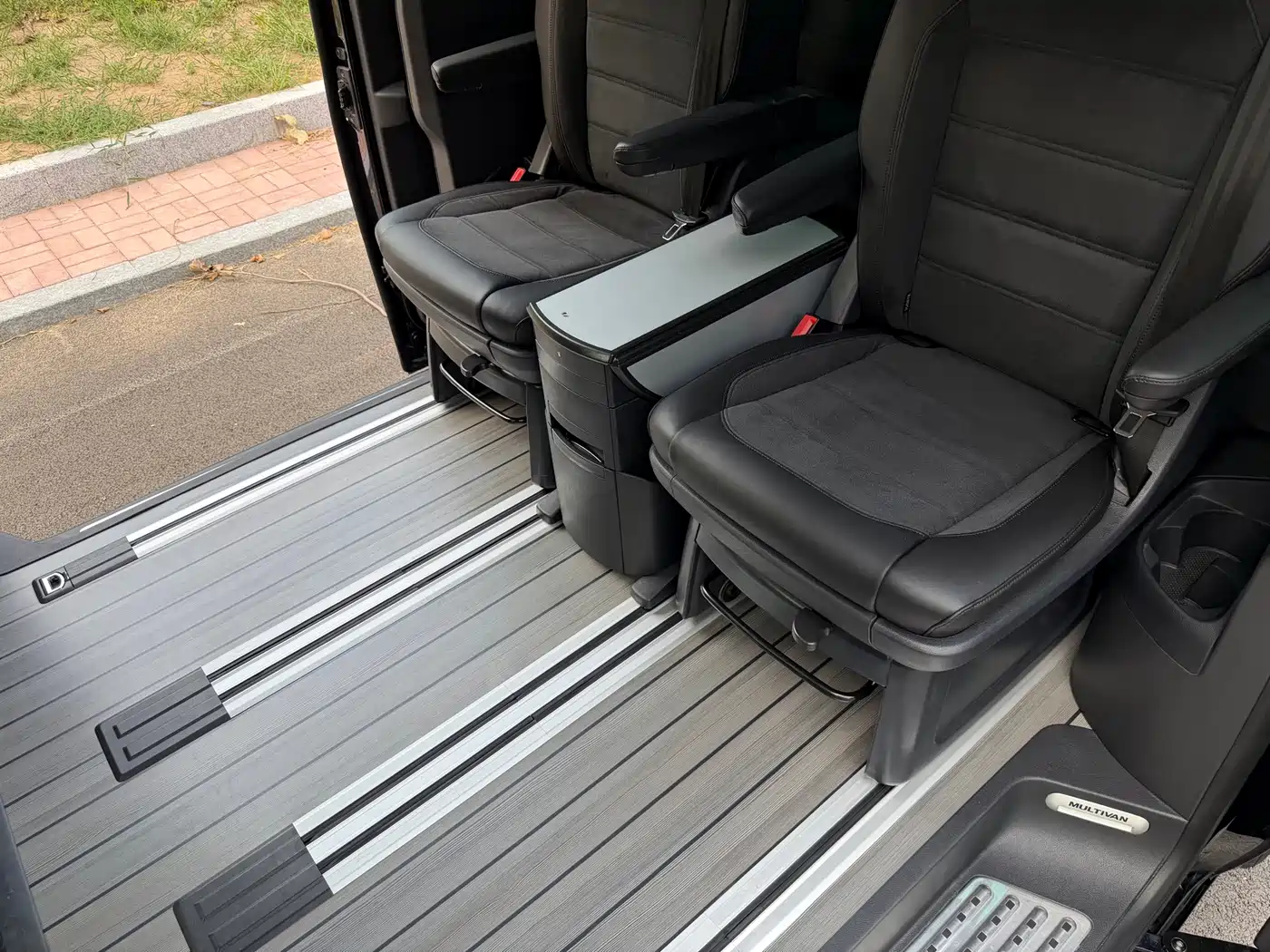 Volkswagen Multivan 2019 2019 2.0TSI 4WD Premium 7-seater