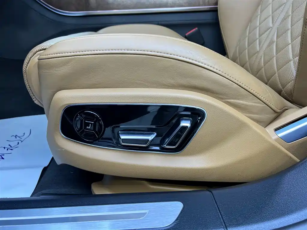 Audi A8 2021 A8L 55 TFSI quattro Luxury фото 19