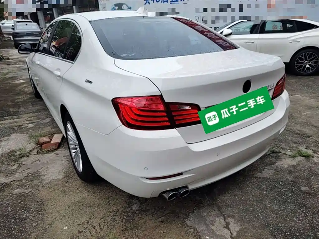 BMW 5 Series 2014 525Li Leading фото 5